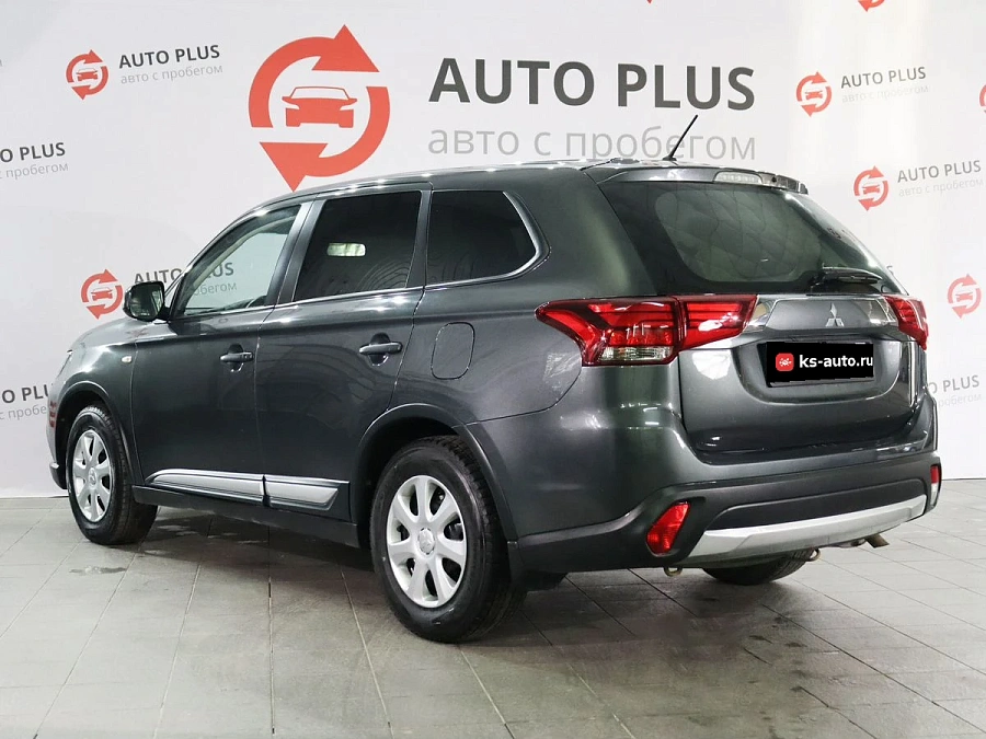 Mitsubishi Outlander, 2016г., передний привод, вариатор
