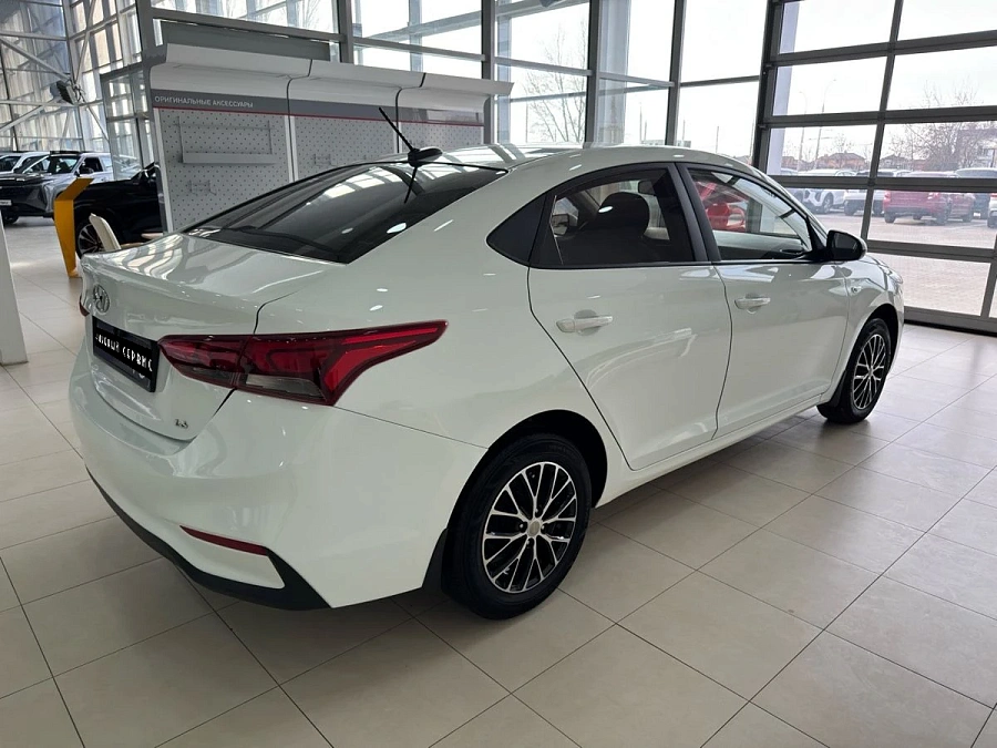 Hyundai Solaris, 2017г., передний привод, механика