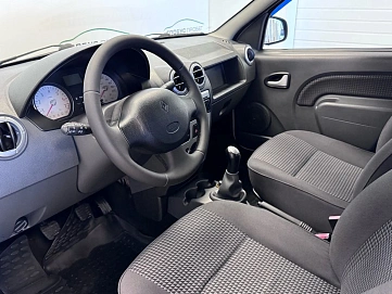 Renault Logan, 2008г, передний привод, механика