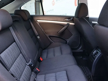Skoda Octavia, 2012г, передний привод, автомат