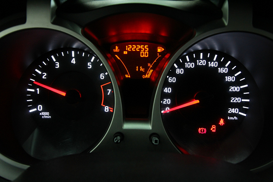 Nissan Juke, 2012г., передний привод, механика