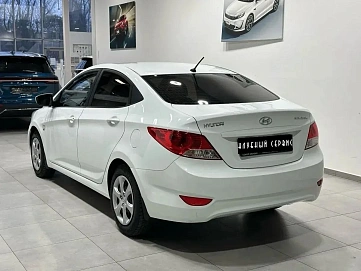 Hyundai Solaris, 2012г, передний привод, автомат