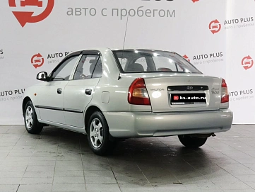 Hyundai Accent, 2010г, передний привод, автомат