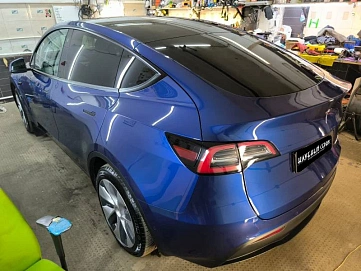 Tesla Model Y, 2021г, полный привод, автомат