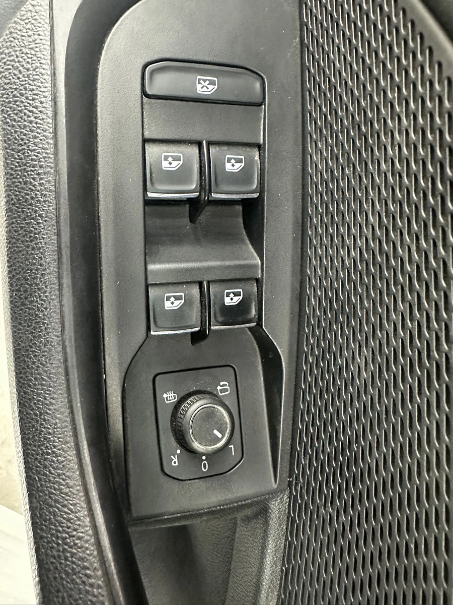 Skoda Octavia, 2022г., передний привод, робот