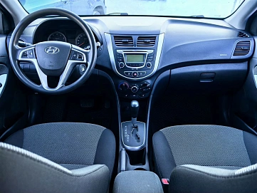 Hyundai Solaris, 2013г, передний привод, автомат