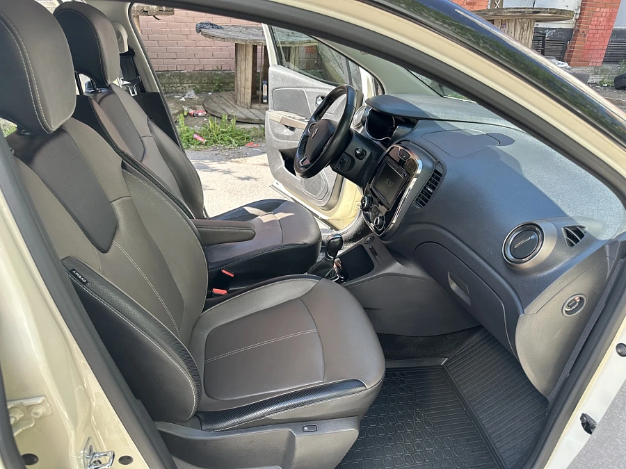 Renault Kaptur, 2020г., передний привод, вариатор