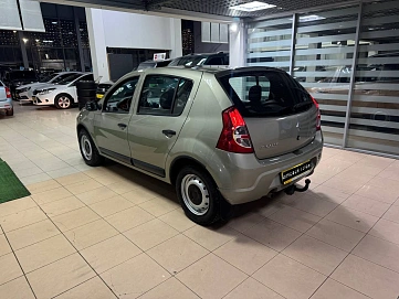 Renault Sandero, 2012г, передний привод, механика