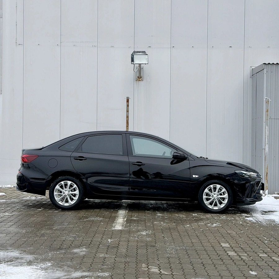 Chevrolet Monza, 2023г., передний привод, автомат