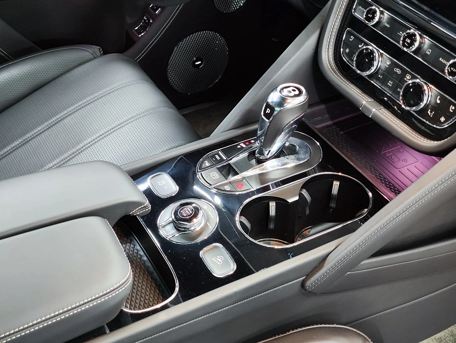 Bentley Bentayga, 2020г., полный привод, автомат