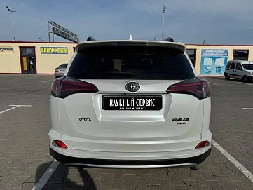 Toyota RAV4, 2019г, полный привод, автомат