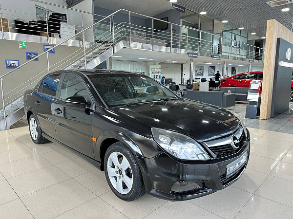 Opel Vectra, 2005г., передний привод, механика