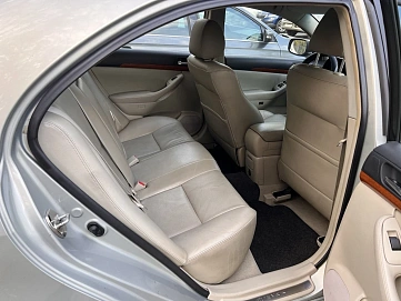 Toyota Avensis, 2007г, передний привод, автомат