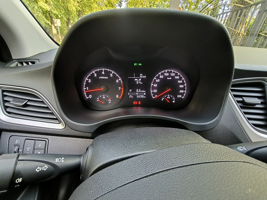 Hyundai Solaris, 2017г., передний привод, механика