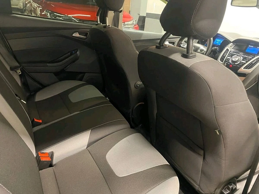 Ford Focus, 2012г., передний привод, механика