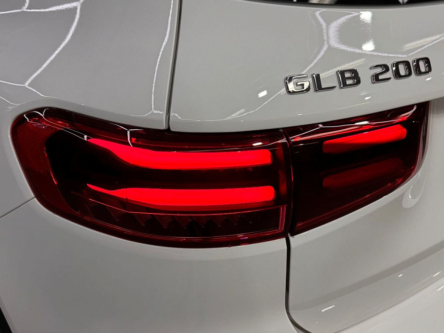 Mercedes-Benz GLB, 2024г., передний привод, робот