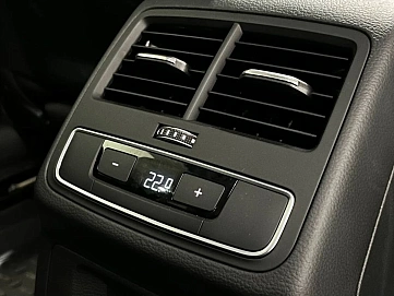 Audi A4, 2019г, передний привод, робот
