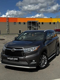 Toyota Highlander, 2014г, полный привод, автомат