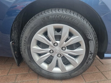 Hyundai Solaris, 2021г, передний привод, автомат