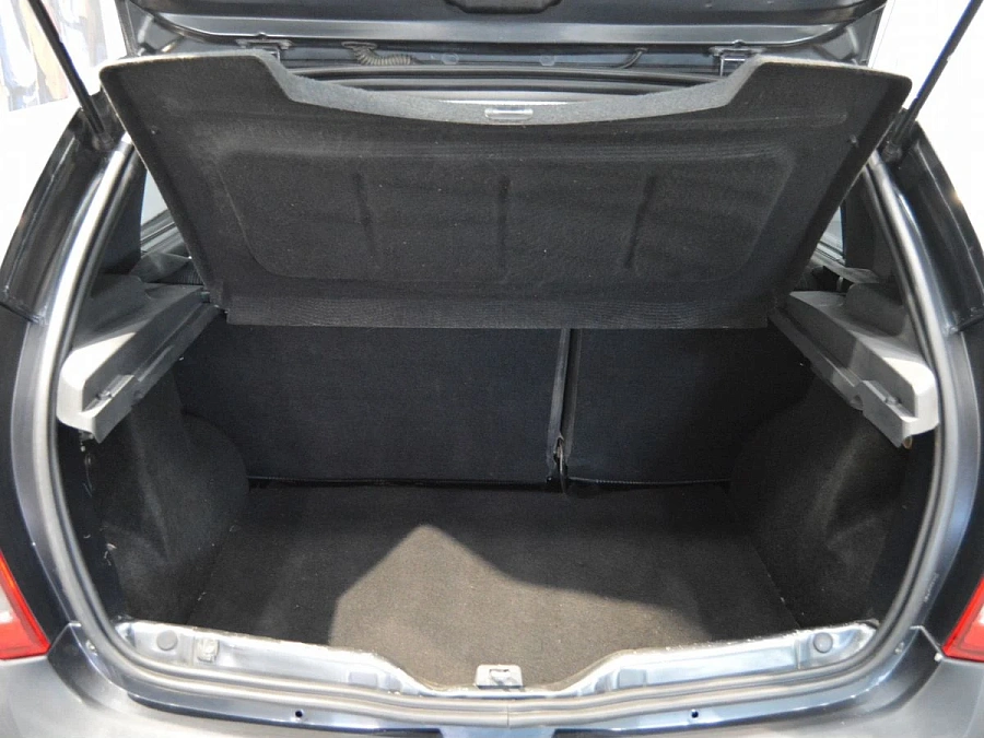 Renault Sandero, 2010г., передний привод, механика