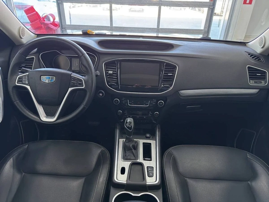 Geely Emgrand X7, 2019г., передний привод, автомат