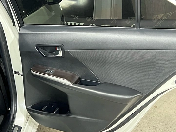 Toyota Camry, 2014г, передний привод, автомат