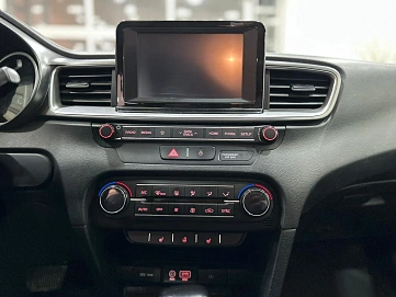 Kia Ceed, 2018г, передний привод, автомат