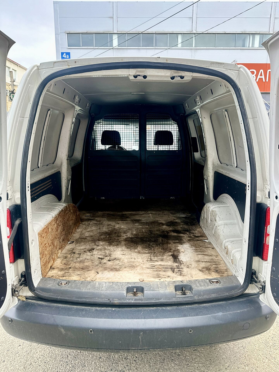 Volkswagen Caddy, 2012г., передний привод, механика