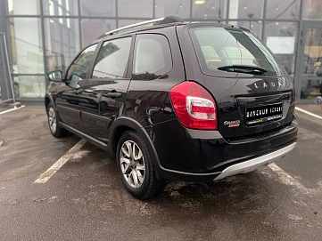 Lada (ВАЗ) , 2023г., передний привод, механика