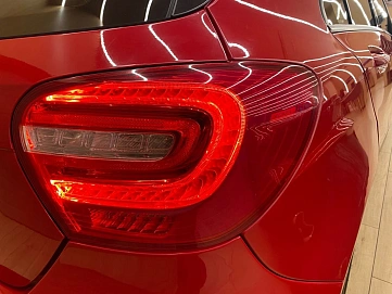 Mercedes-Benz A-Класс, 2015г, передний привод, робот