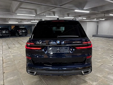 BMW X7, 2023г, полный привод, автомат