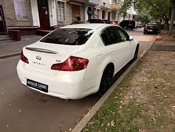 Infiniti G, 2011г, задний привод, автомат
