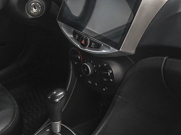 Hyundai Solaris, 2013г, передний привод, автомат