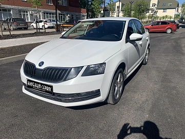 Skoda Octavia, 2020г, передний привод, автомат