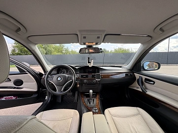 BMW 3 серии, 2011г, задний привод, автомат