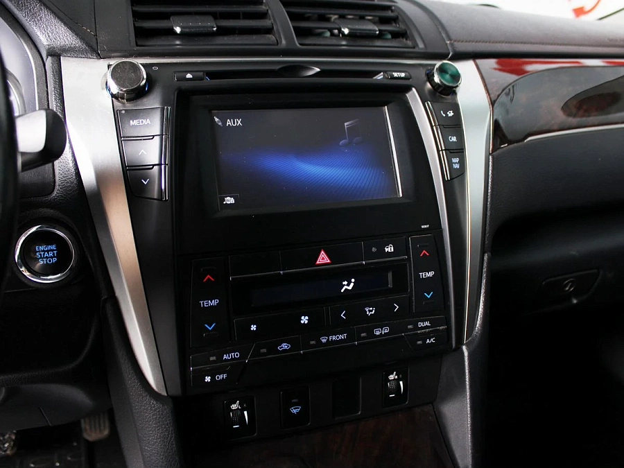 Toyota Camry, 2016г., передний привод, автомат