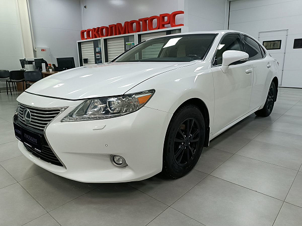 Lexus ES, 2013г., передний привод, автомат