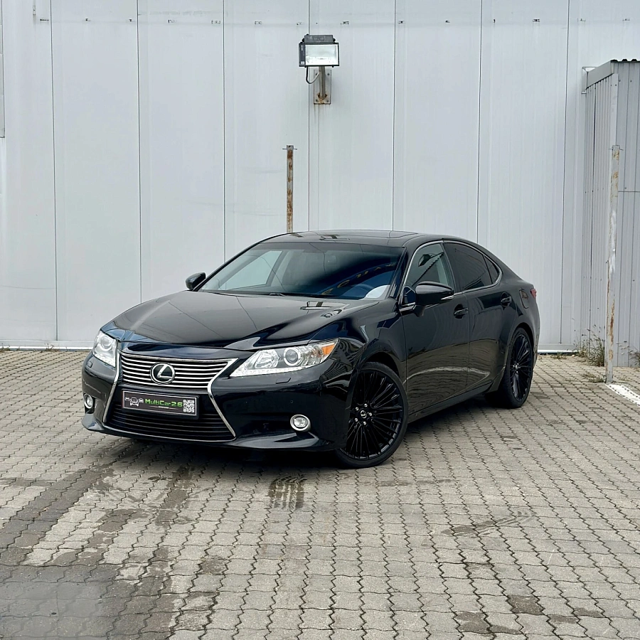 Lexus ES, 2015г., передний привод, автомат