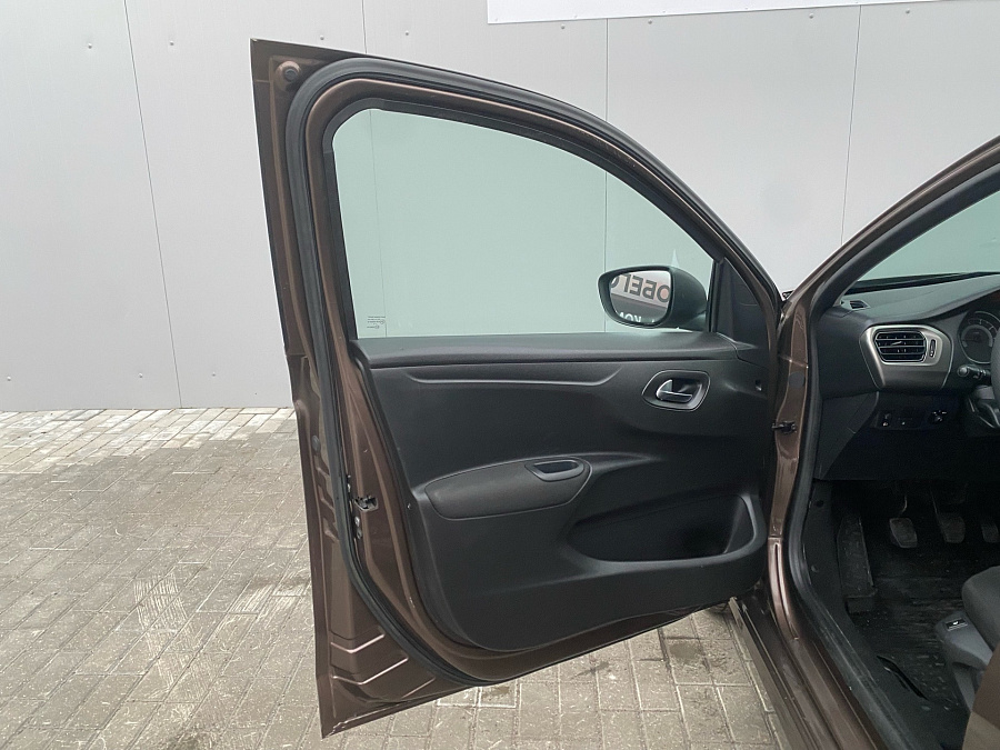 Peugeot 301, 2013г., передний привод, механика