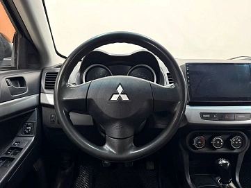 Mitsubishi Lancer, 2010г, передний привод, механика