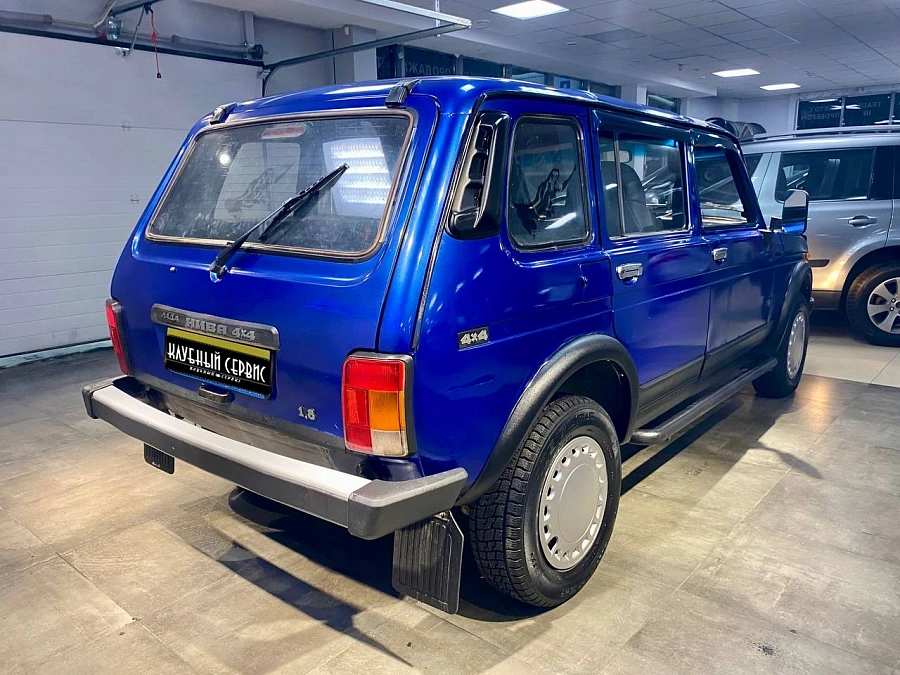 Lada (ВАЗ) 2131 (4x4), 2004г., полный привод, механика