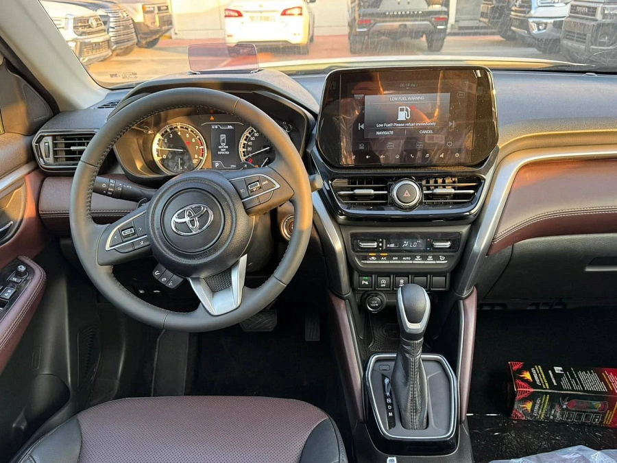 Toyota Urban Cruiser, 2025г., передний привод, автомат