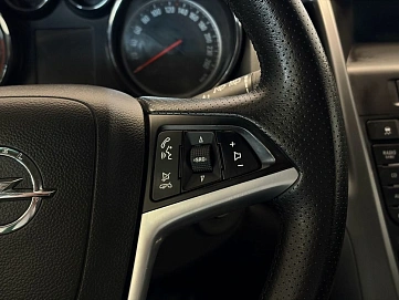 Opel Astra, 2013г, передний привод, автомат