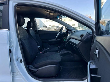 Kia Rio, 2015г, передний привод, автомат