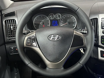 Hyundai i30, 2009г, передний привод, автомат