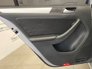 Volkswagen Jetta, 2013г, передний привод, механика