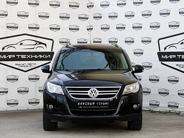 Volkswagen Tiguan, 2010г, полный привод, механика