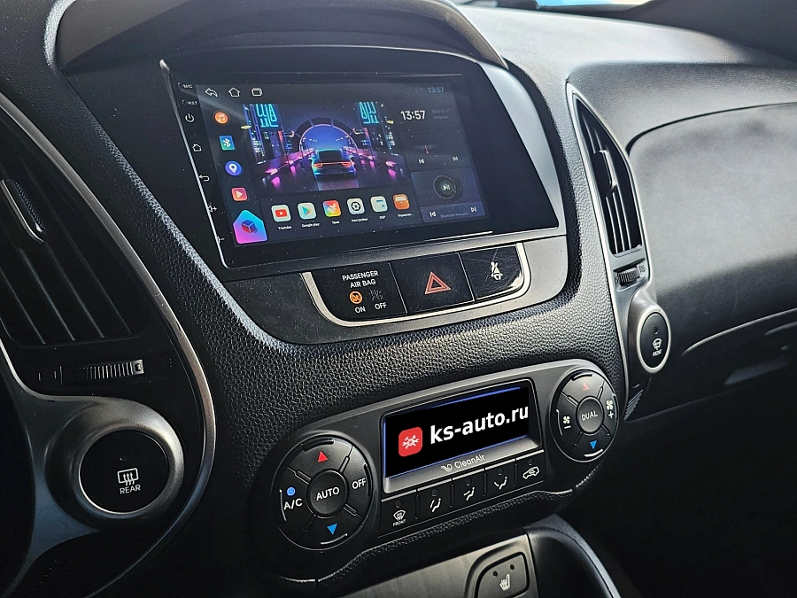 Hyundai ix35, 2012г., передний привод, автомат