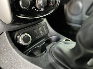 Nissan , 2018г., передний привод, механика