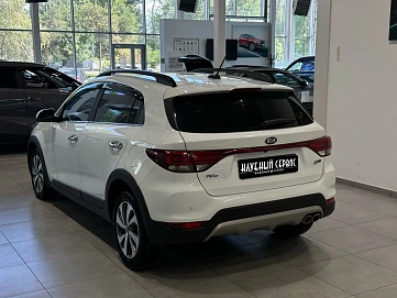 Kia , 2020г., передний привод, автомат